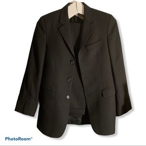 - Perry Ellis Black  Wool Italian Suit, 16S